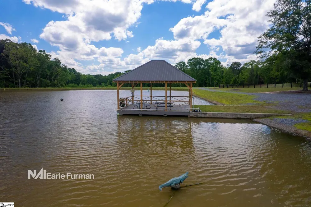 7483 252 Highway Honea Path, SC 29654