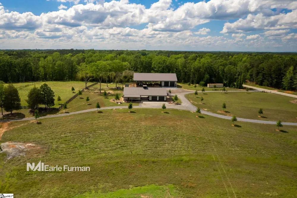7483 252 Highway Honea Path, SC 29654