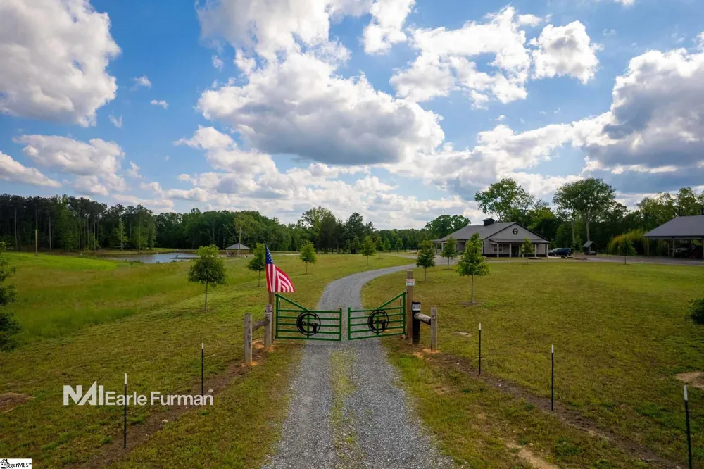 7483 252 Highway Honea Path, SC 29654