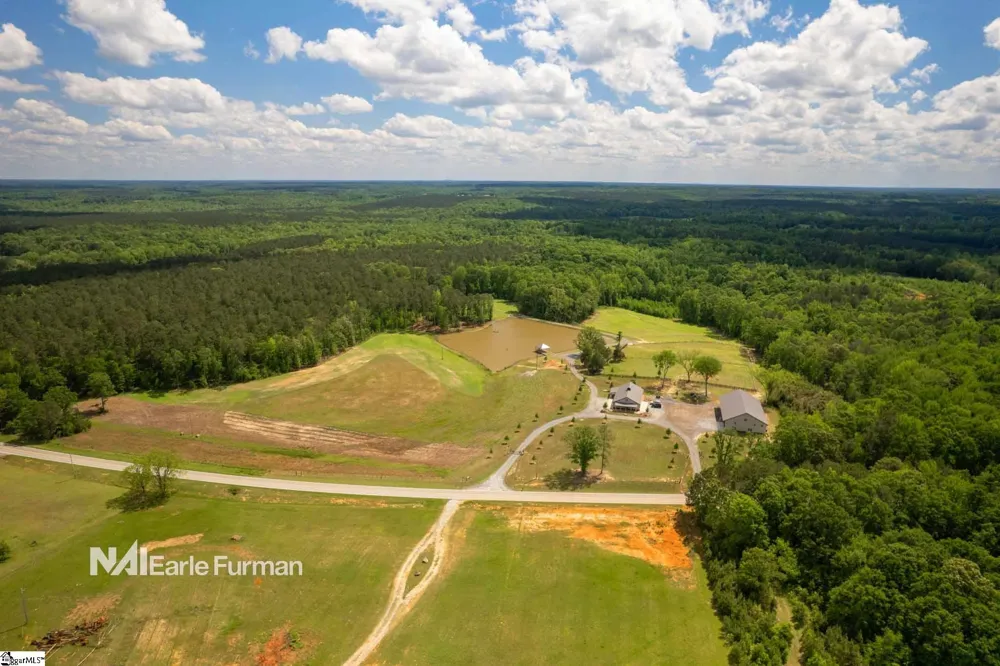 7483 252 Highway Honea Path, SC 29654