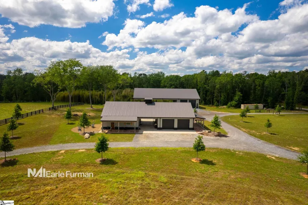 7483 252 Highway Honea Path, SC 29654
