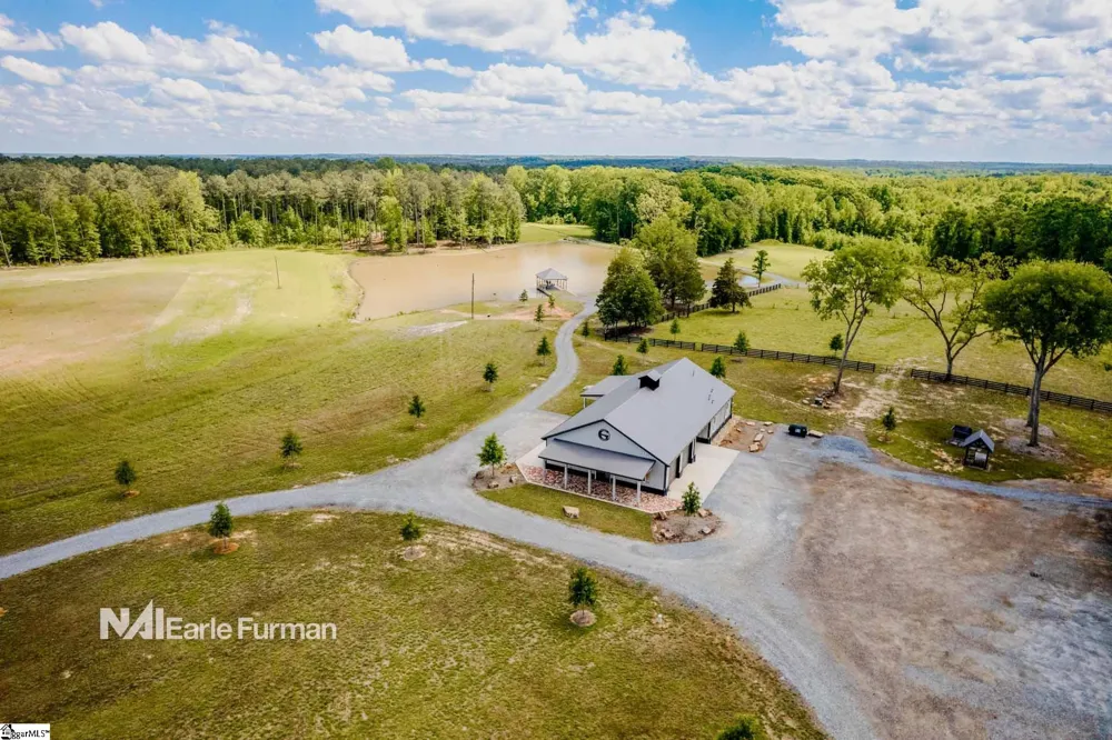 7483 252 Highway Honea Path, SC 29654
