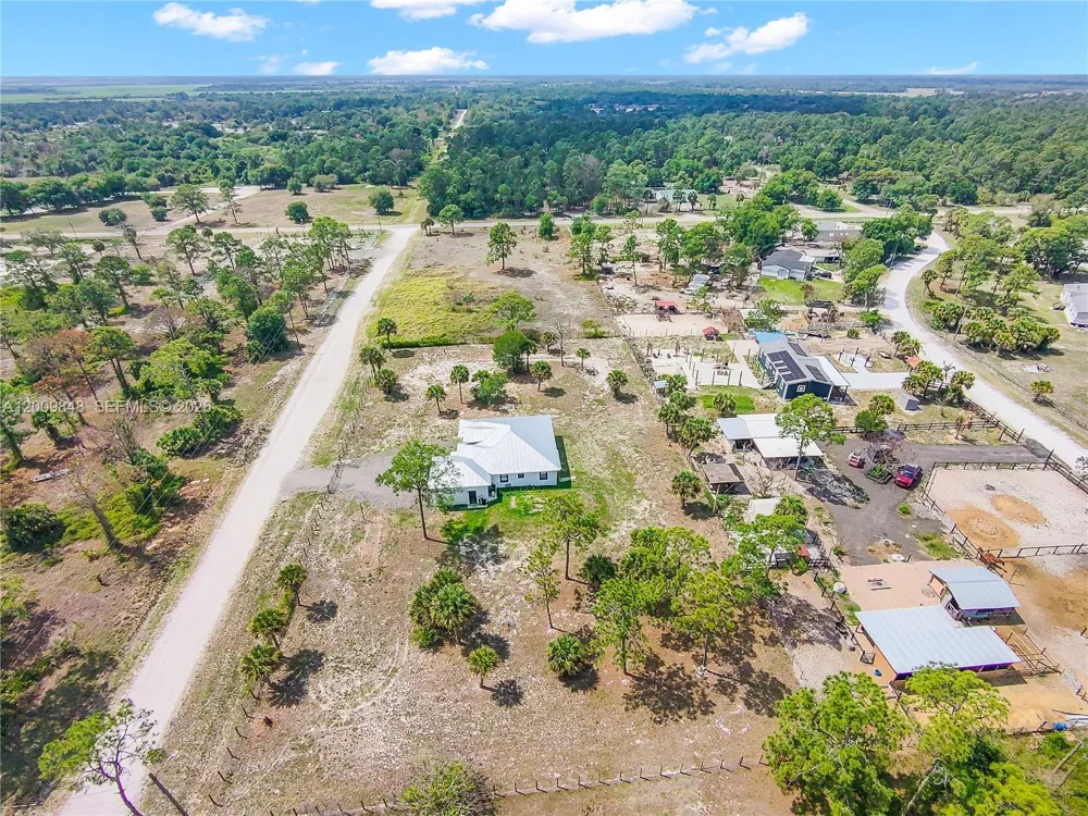 660 zambria Clewiston, FL 33440