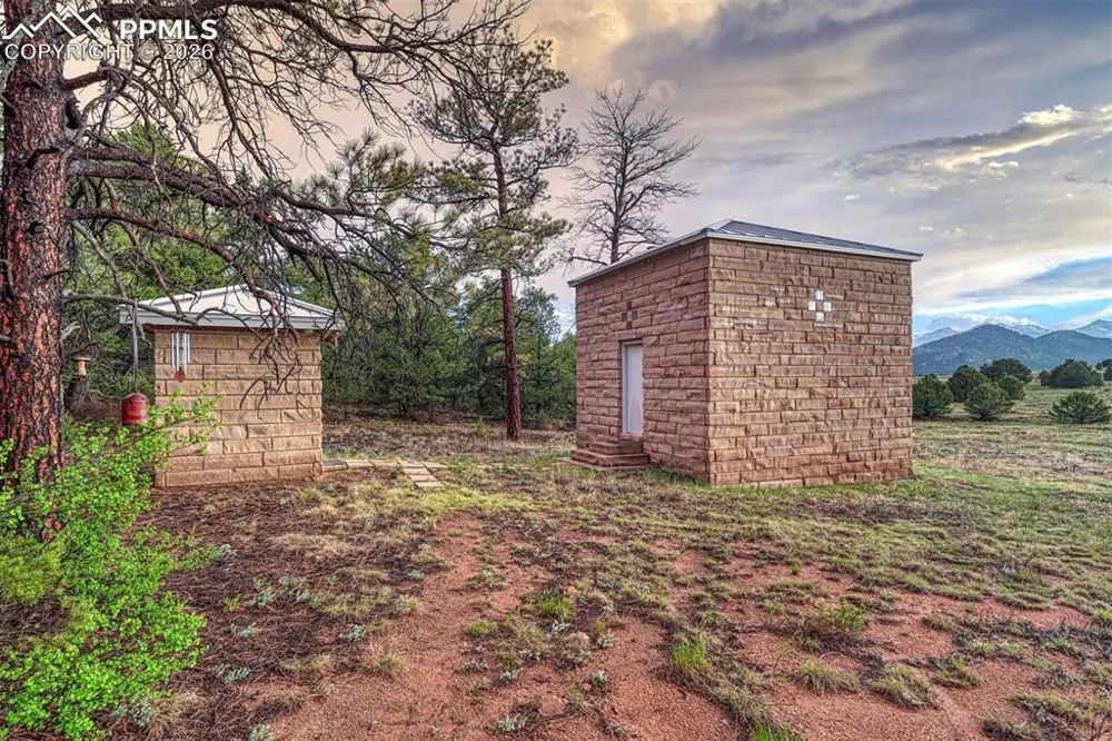 99 Bradburn Road Cotopaxi, CO 81223