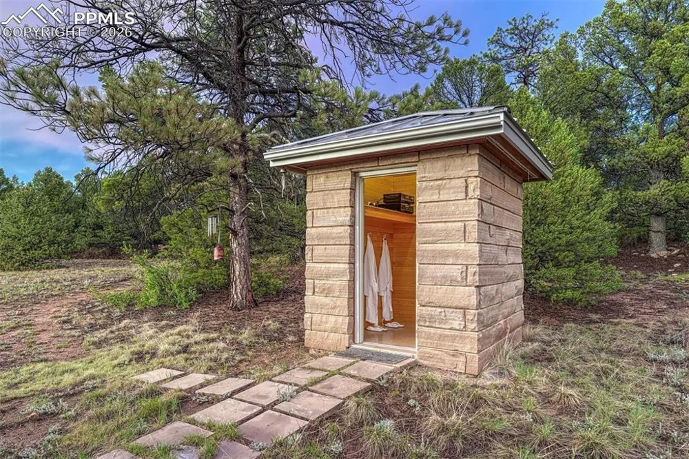 99 Bradburn Road Cotopaxi, CO 81223