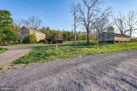 57 METZ LANE