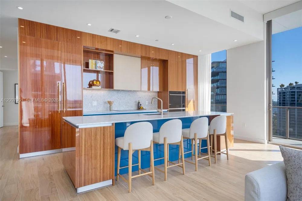 2655 S Bayshore Dr #1911 Coconut Grove, FL 33133