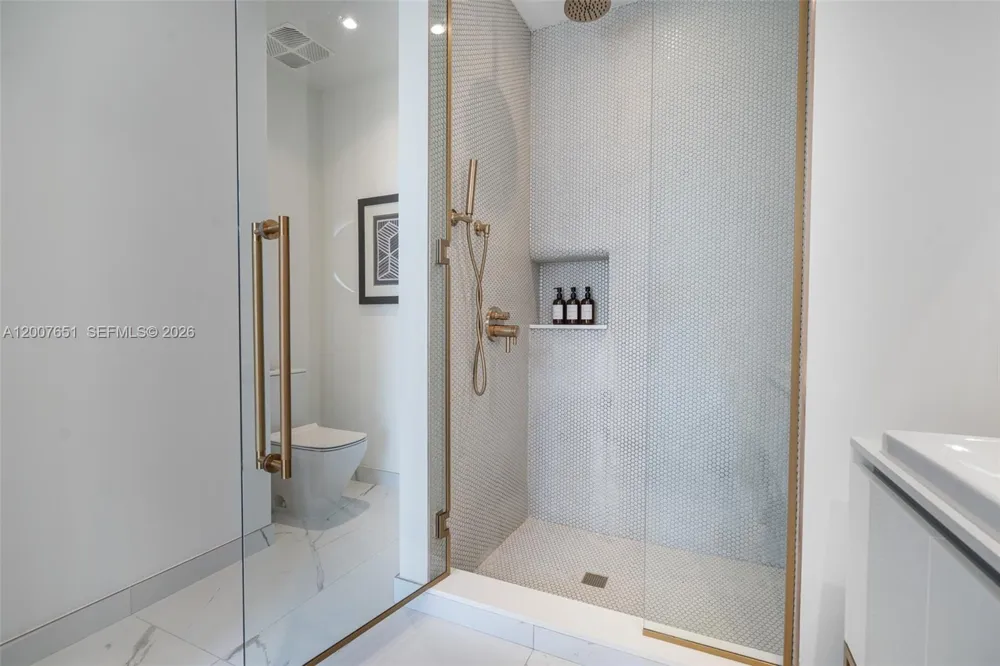 2655 S Bayshore Dr #1911 Coconut Grove, FL 33133
