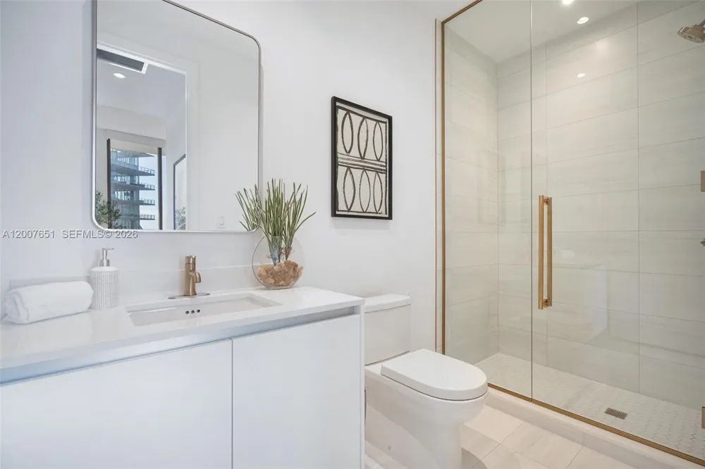2655 S Bayshore Dr #1911 Coconut Grove, FL 33133