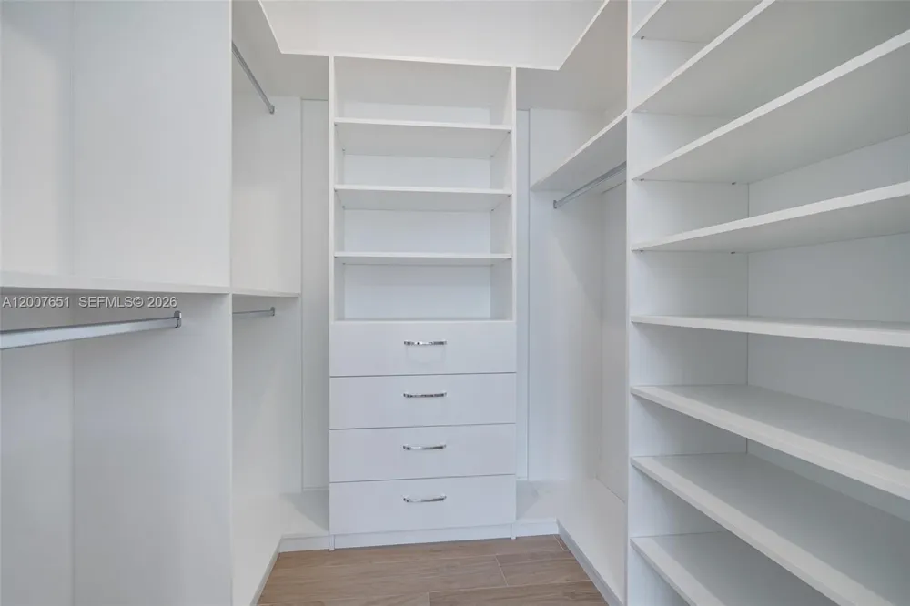2655 S Bayshore Dr #1911 Coconut Grove, FL 33133
