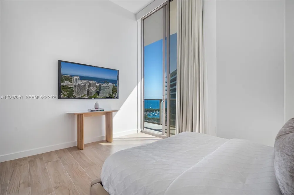 2655 S Bayshore Dr #1911 Coconut Grove, FL 33133