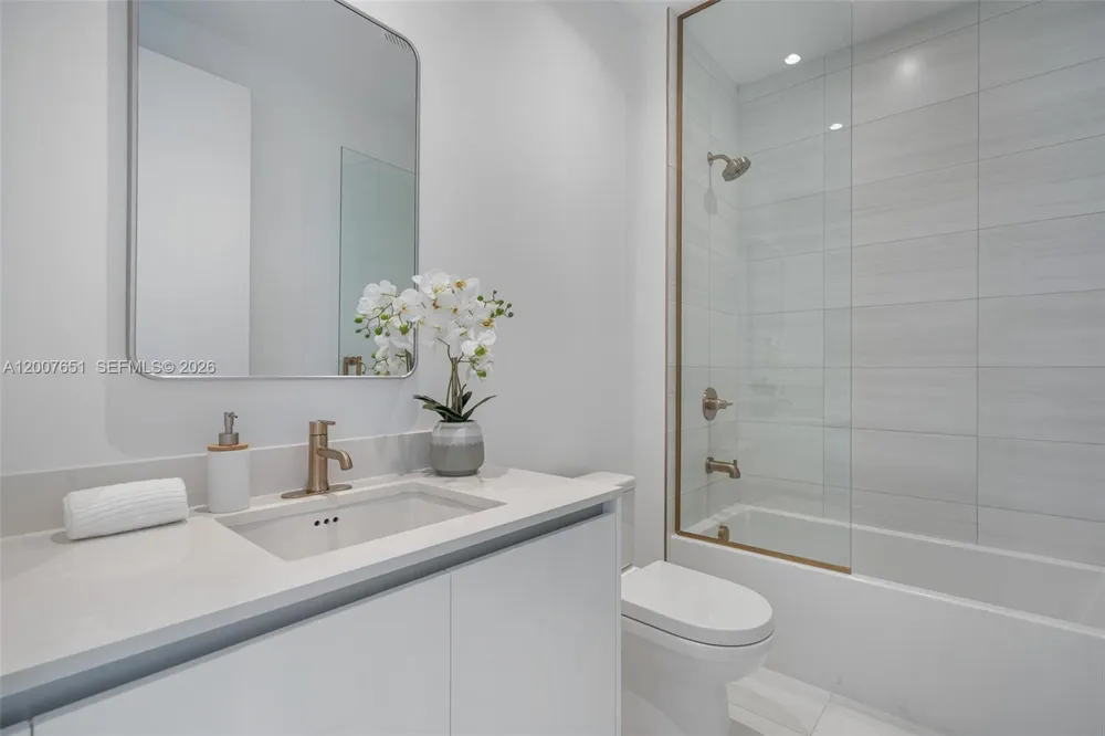 2655 S Bayshore Dr #1911 Coconut Grove, FL 33133