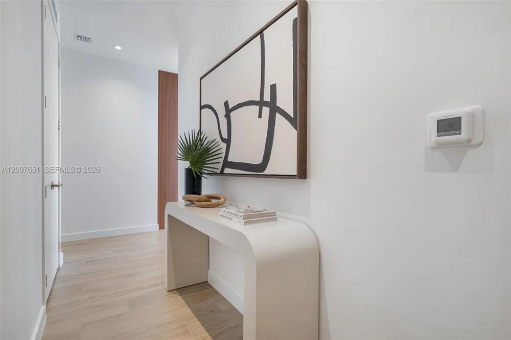 2655 S Bayshore Dr #1911 Coconut Grove, FL 33133