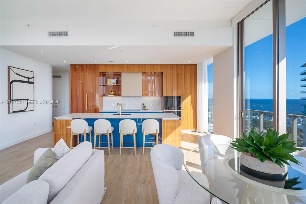 2655 S Bayshore Dr #1911 Coconut Grove, FL 33133