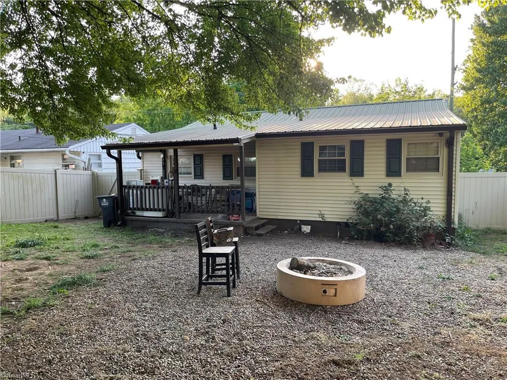 205 Spruce Street Lexington, NC 27292