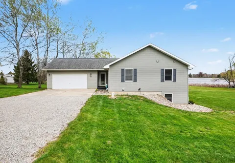 3520 W Lake Drive