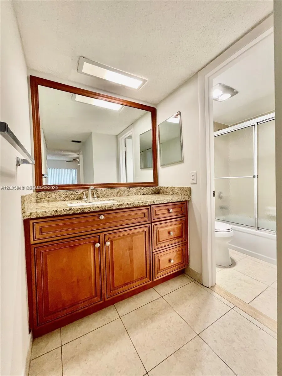 2320 S Cypress Bend Dr #204 Pompano Beach, FL 33069