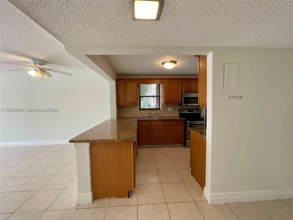 2320 S Cypress Bend Dr #204 Pompano Beach, FL 33069
