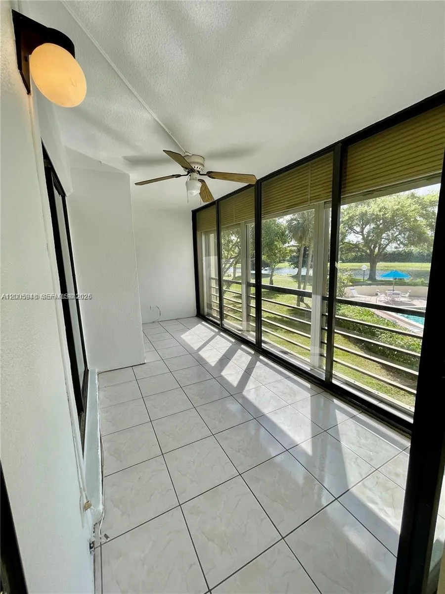 2320 S Cypress Bend Dr #204 Pompano Beach, FL 33069