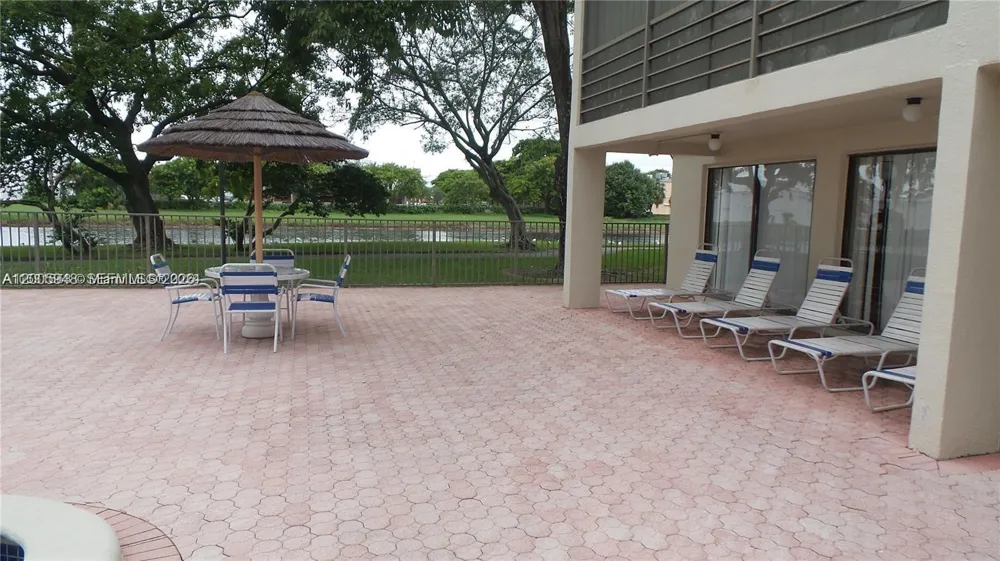 2320 S Cypress Bend Dr #204 Pompano Beach, FL 33069