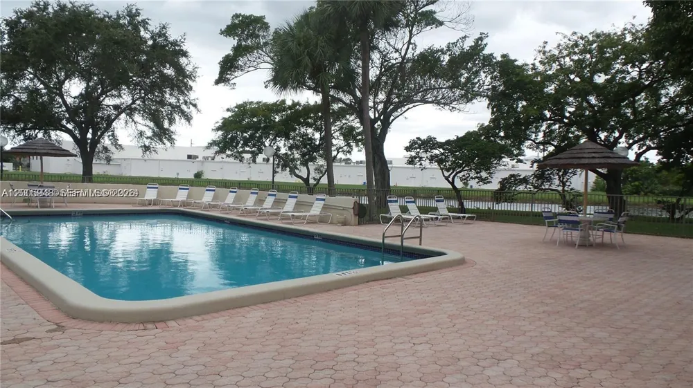 2320 S Cypress Bend Dr #204 Pompano Beach, FL 33069