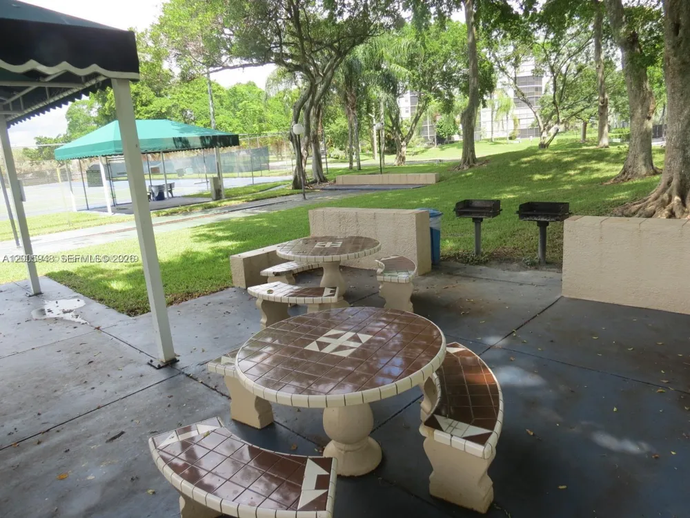 2320 S Cypress Bend Dr #204 Pompano Beach, FL 33069