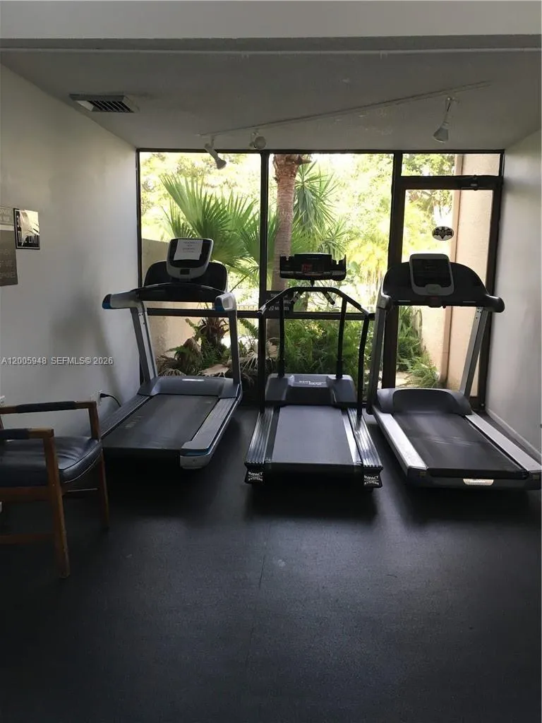 2320 S Cypress Bend Dr #204 Pompano Beach, FL 33069