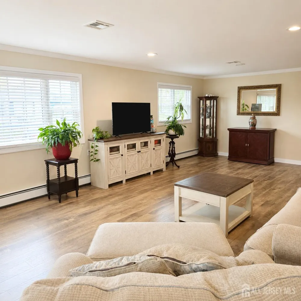 71 Bimini Drive Berkeley, NJ 08757