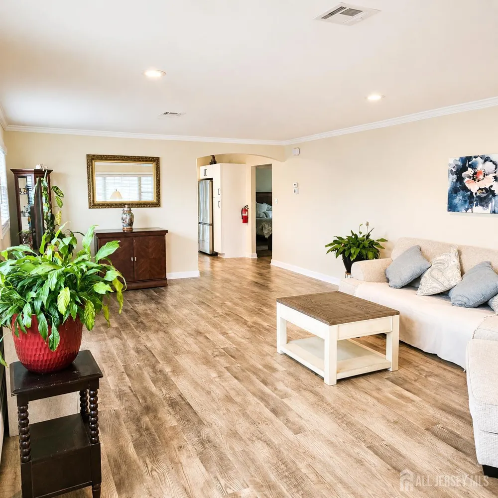 71 Bimini Drive Berkeley, NJ 08757