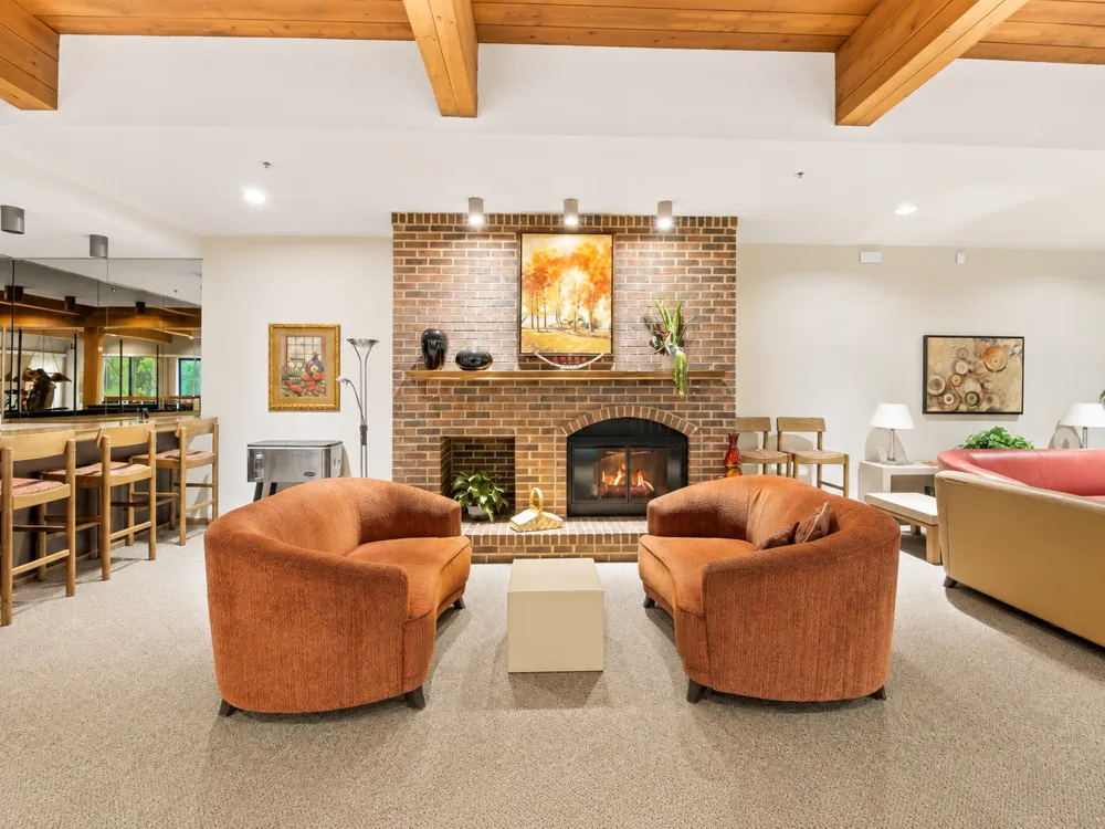 6051 Laurel Avenue #207 Golden Valley, MN 55416