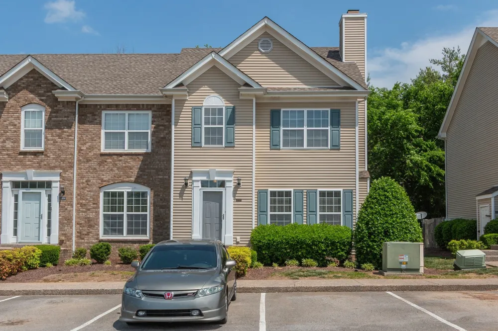 3041 Newport Valley Circle Thompsons Station, TN 37179