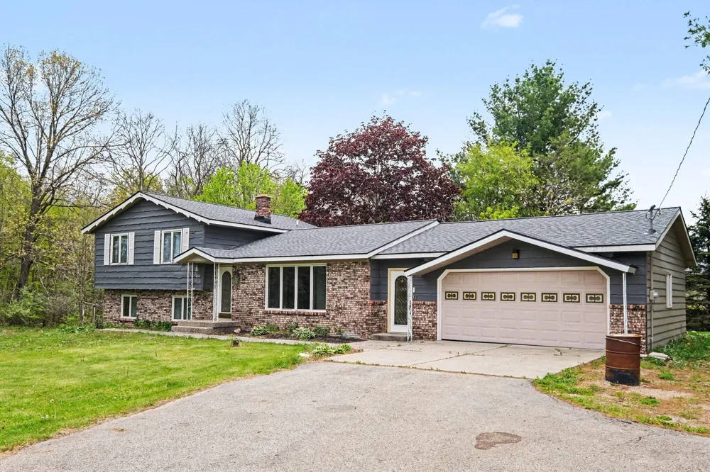11400 Tefft Avenue NE #B Courtland Township, MI 49341