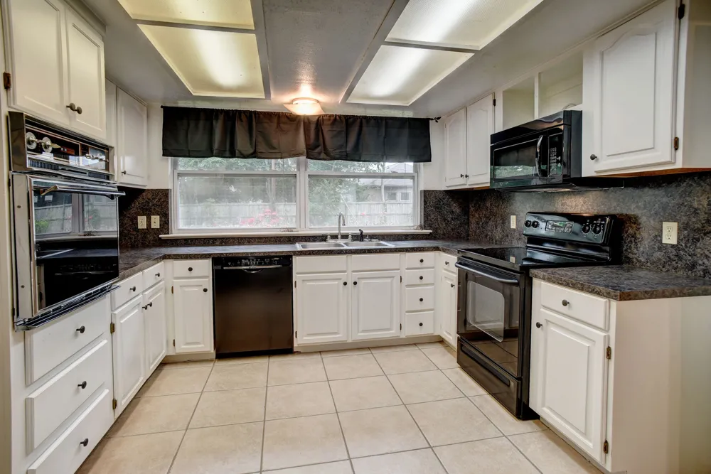204 Maynard Street Bastrop, TX 78602