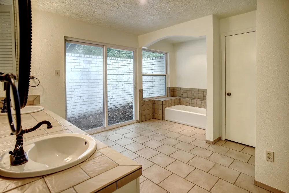 204 Maynard Street Bastrop, TX 78602