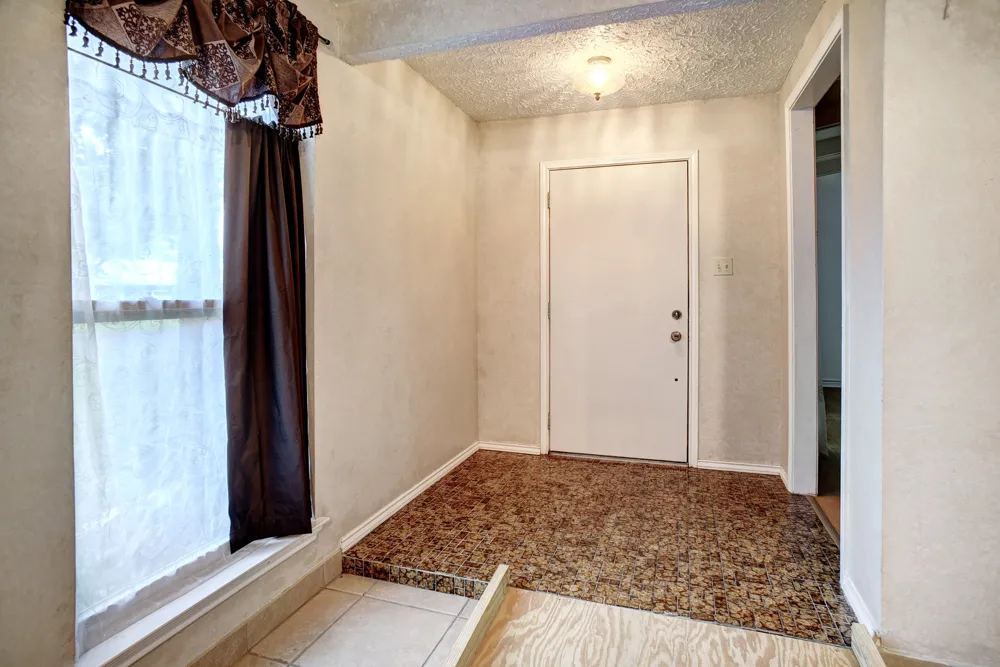 204 Maynard Street Bastrop, TX 78602