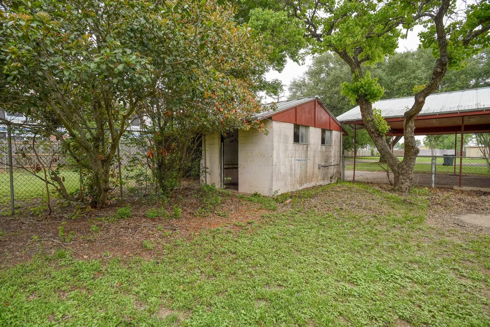 204 Maynard Street Bastrop, TX 78602