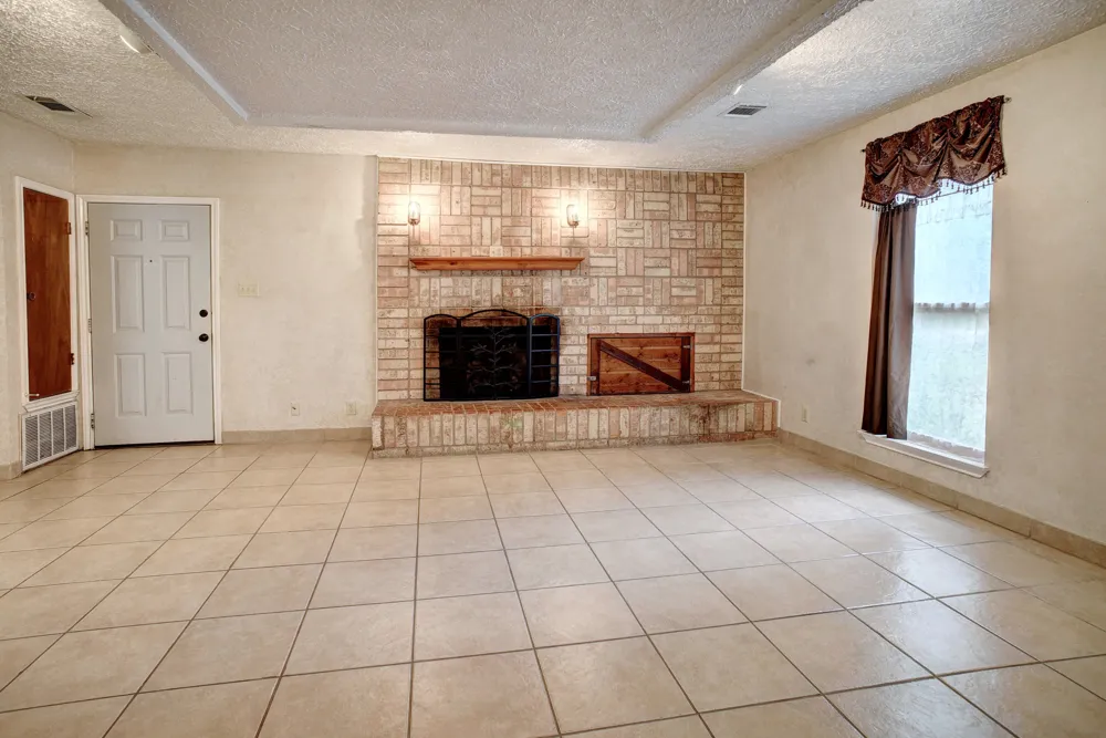 204 Maynard Street Bastrop, TX 78602