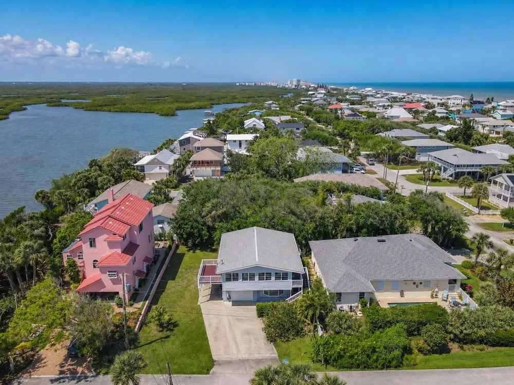 824 GARFISH AVENUE New Smyrna Beach, FL 32169
