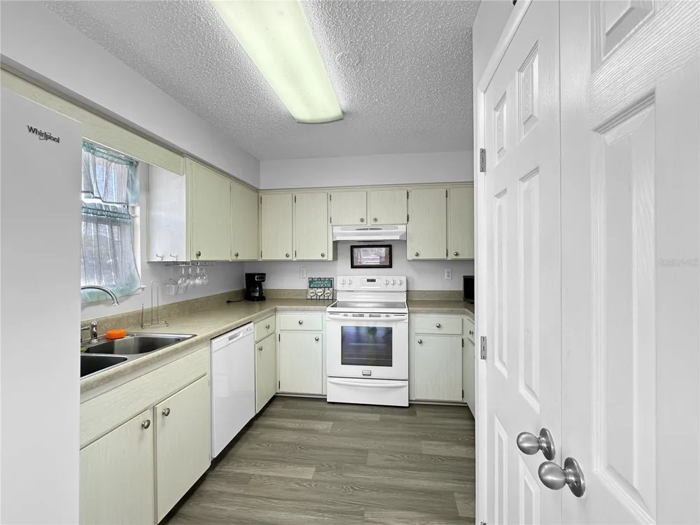 824 GARFISH AVENUE New Smyrna Beach, FL 32169