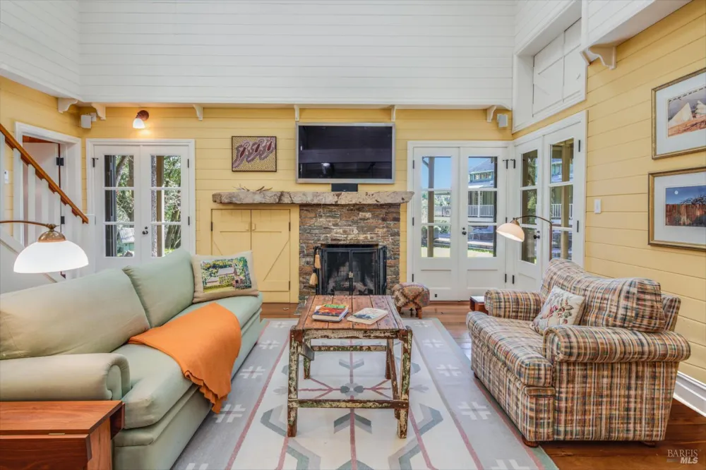 3820 Warm Springs Road Glen Ellen, CA 95442