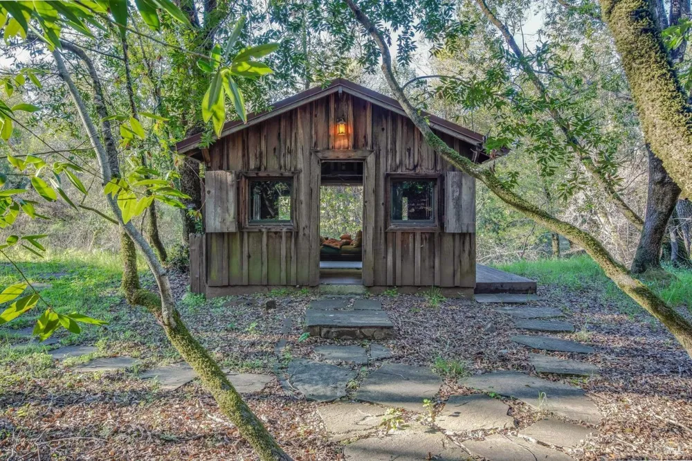 3820 Warm Springs Road Glen Ellen, CA 95442