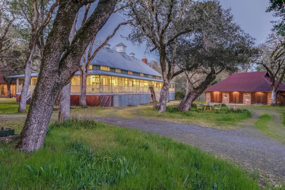 3820 Warm Springs Road Glen Ellen, CA 95442
