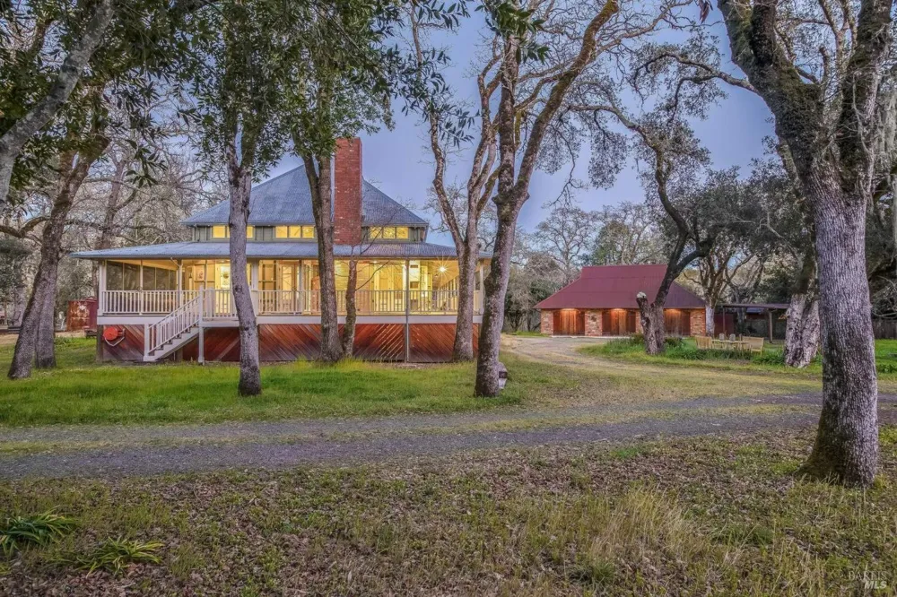 3820 Warm Springs Road Glen Ellen, CA 95442
