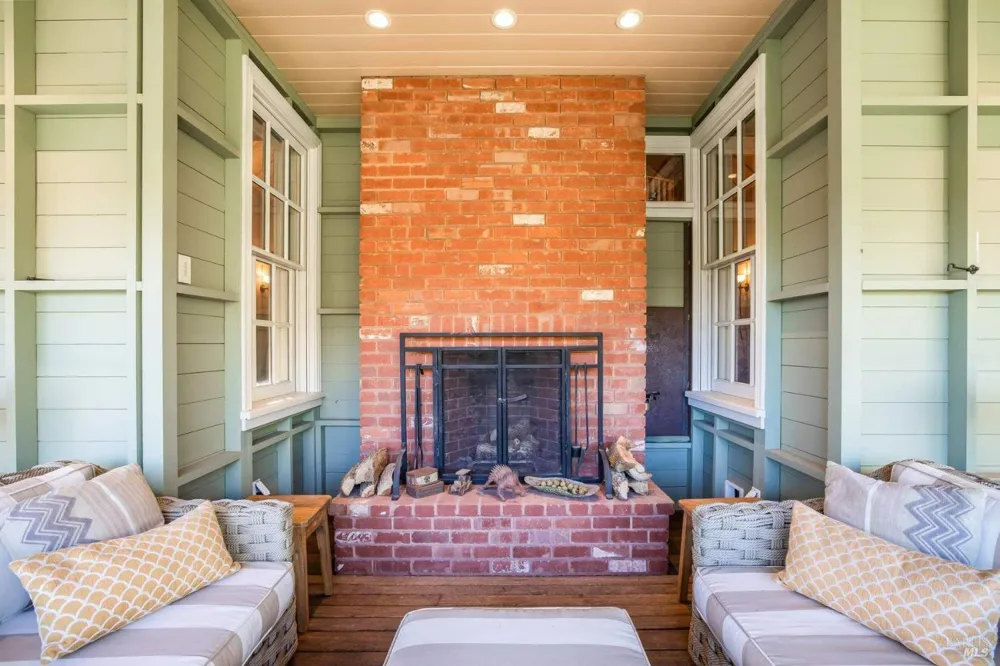 3820 Warm Springs Road Glen Ellen, CA 95442