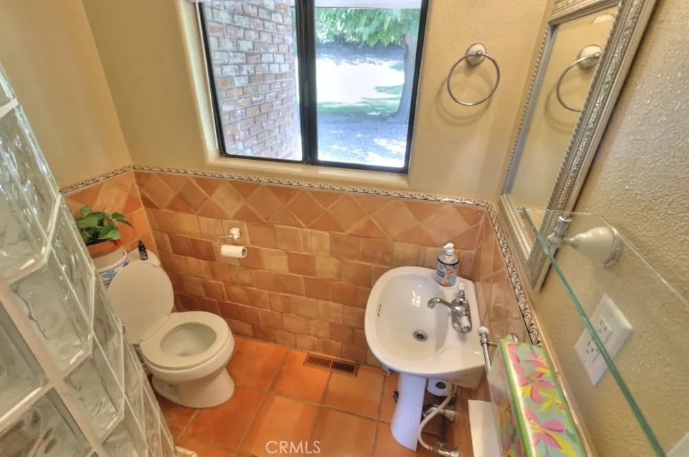 11714 Livingston Cressey Livingston, CA 95334
