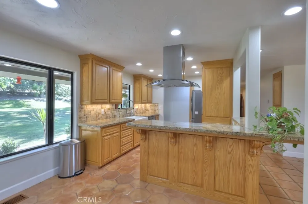 11714 Livingston Cressey Livingston, CA 95334