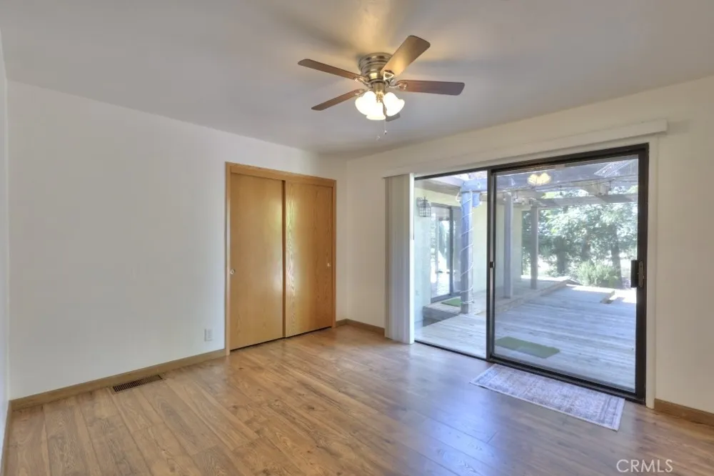 11714 Livingston Cressey Livingston, CA 95334
