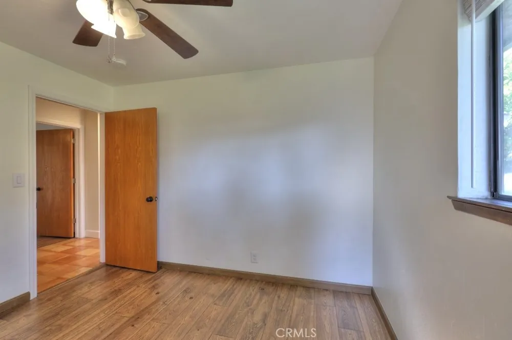 11714 Livingston Cressey Livingston, CA 95334