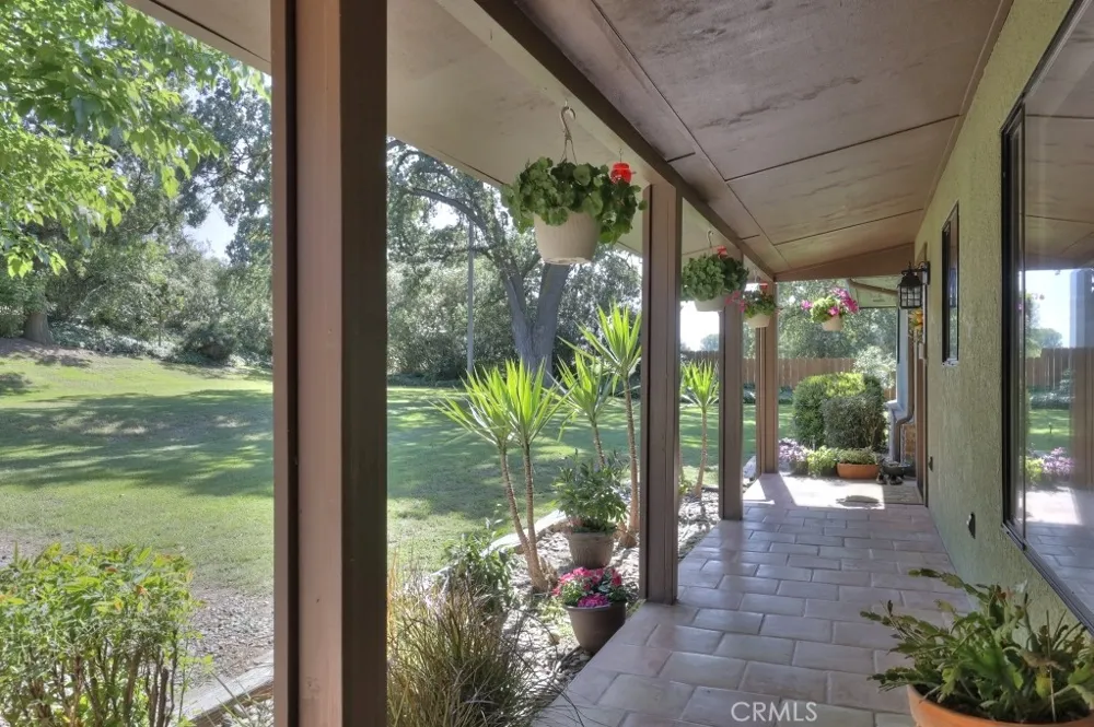 11714 Livingston Cressey Livingston, CA 95334