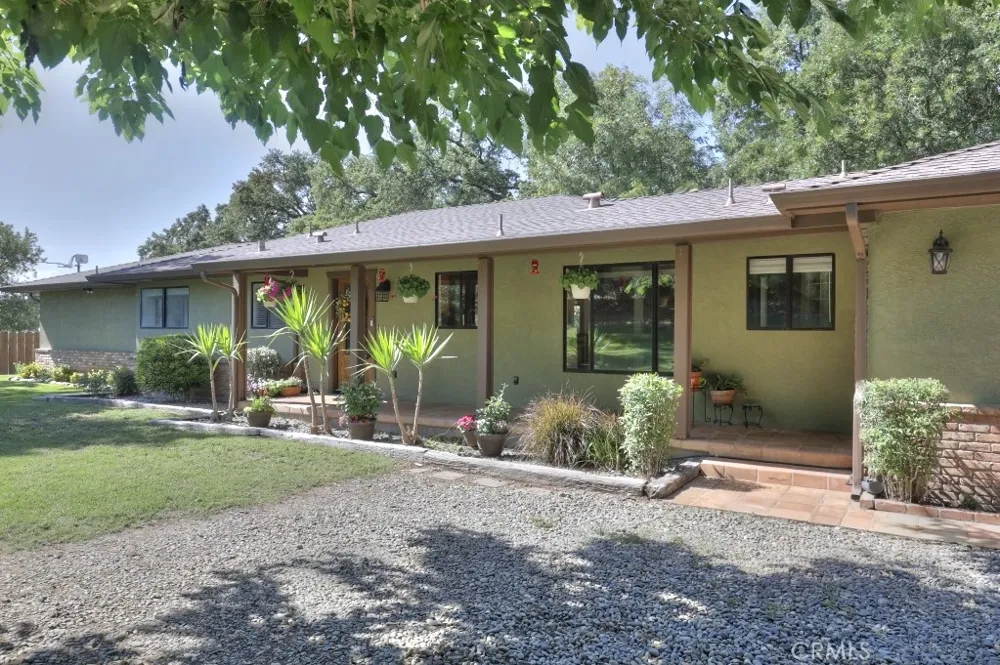 11714 Livingston Cressey Livingston, CA 95334